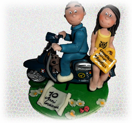 cake topper 10anni insieme vespa