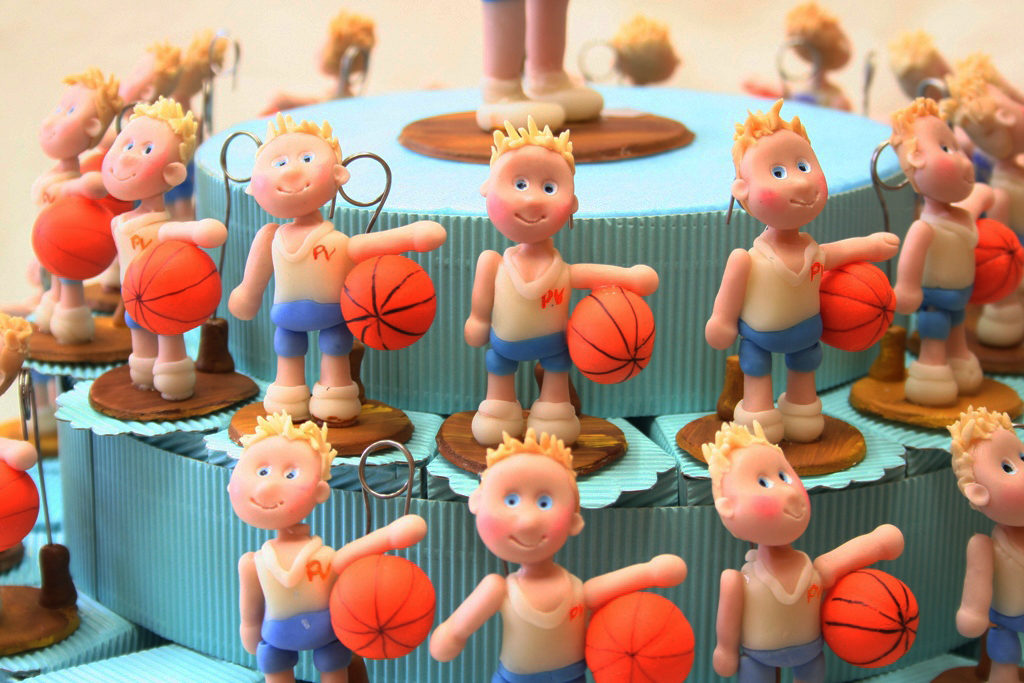 dettaglio bomboniere comunine basket torta