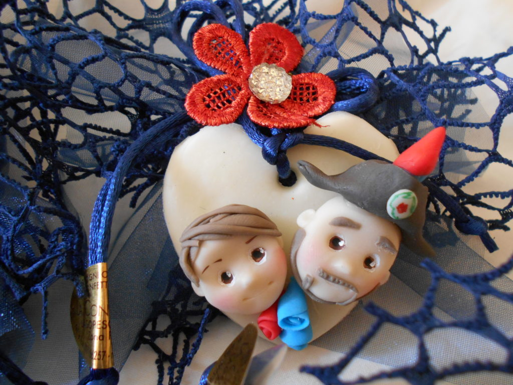 BOMBONIERE MATRIMONIO # di BARBARA VENTURA 14 cuori calamitati carabiniere confezione